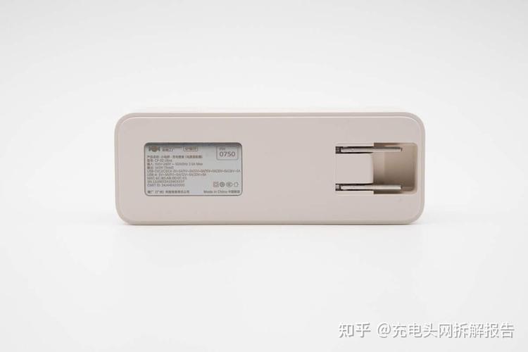模块化设计+160W超充 candysign小电拼Ultra重新定义桌面电源